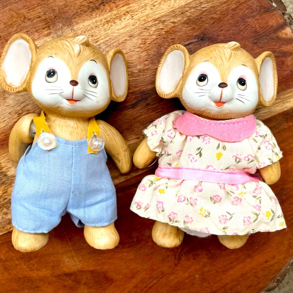 Vintage HOMCO 2 Mice Figurines Country Boy And Girl Mouse Moveable Joints - Picture 1 of 3